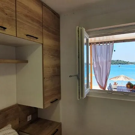 Vortex Mobile Homes Tisno