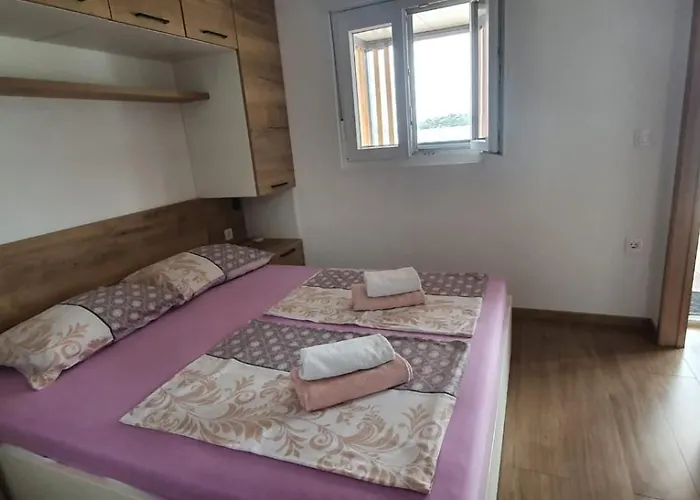 בית נופש Vortex Mobile Homes טיסנו